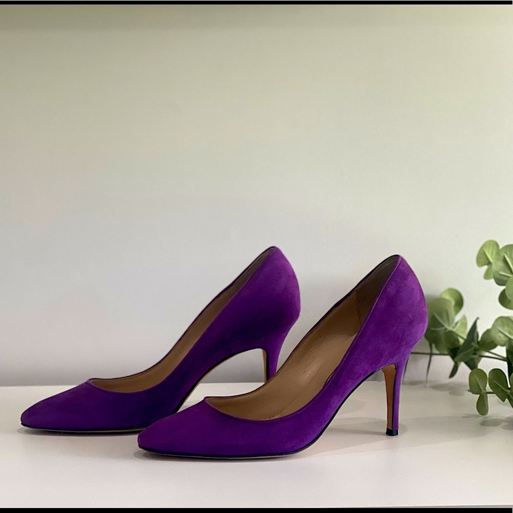 manolo blahnik heels purple